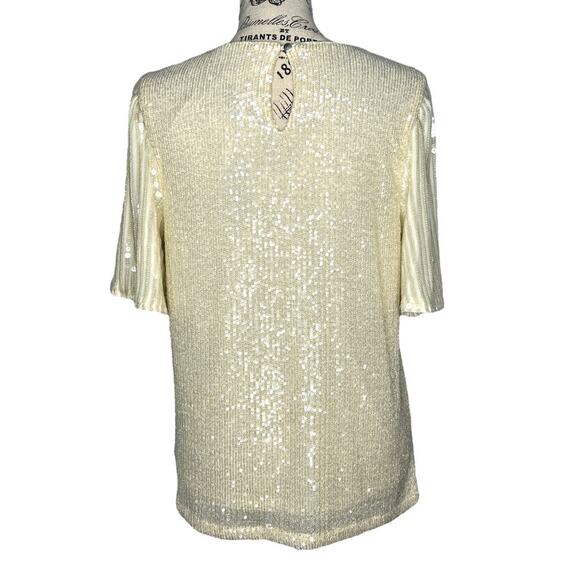 Cable & Gauge (L) Whisper Cream Sequin Sparkly Flutter Sleeve Back Keyhole Top - Picture 3 of 13